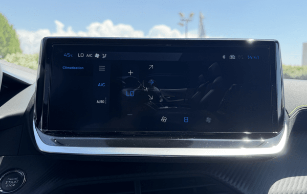peugeot-2008-1-2-hybrid-145ch-gt-e-dcs6 - 995814713