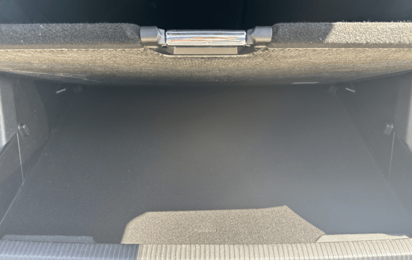 peugeot-2008-1-2-puretech-130ch-s-s-allure-eat8 - 995864713