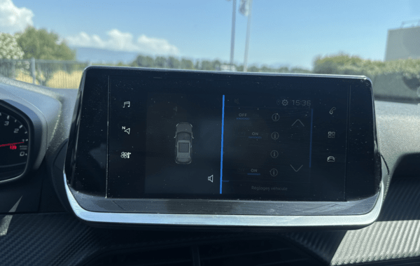 peugeot-2008-1-2-puretech-130ch-s-s-allure-eat8 - 995864713