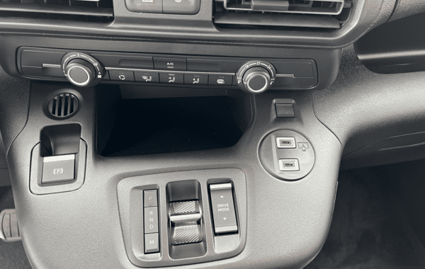 peugeot-partner-xl-diesel-130ch-automatique - 995944713
