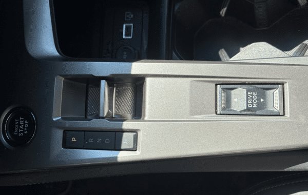 peugeot-408-plug-in-hybrid-225ch-gt-e-eat8 - 996124713