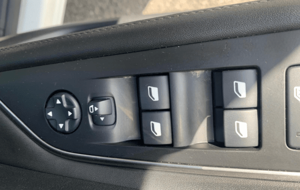 peugeot-3008-1-5-bluehdi-130ch-e6-c-allure-s-s-6cv - 996364713