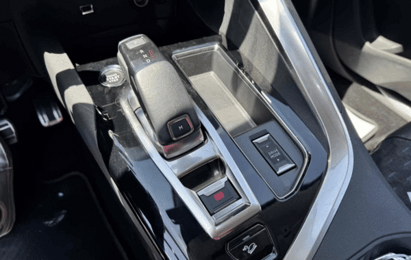 peugeot-3008-1-5-bluehdi-130ch-s-s-roadtrip-eat8 - 996764713