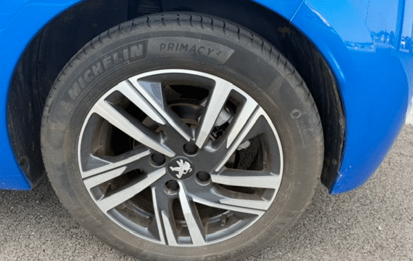 peugeot-208-1-2-puretech-100ch-s-s-allure - 996784713