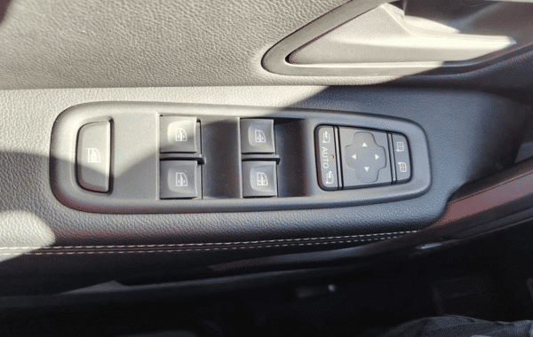 dacia-duster-1-5-blue-dci-115ch-journey-4x2 - 996874713