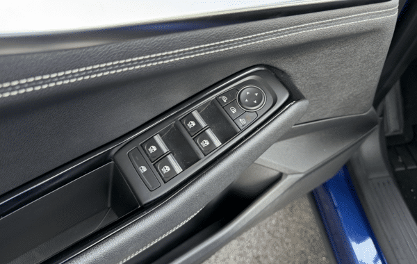 renault-austral-1-3-tce-mild-hybrid-160ch-techno-auto-23 - 996974713