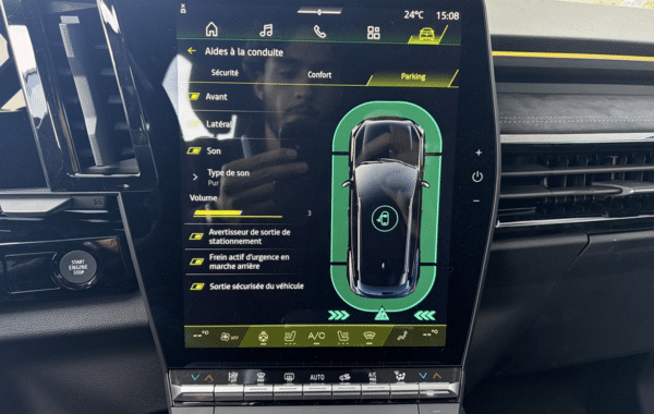 renault-austral-1-2-e-tech-full-hybrid-200ch-esprit-alpine-26 - 997504713