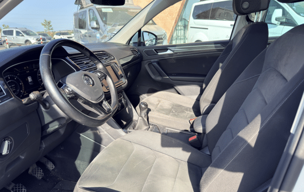 volkswagen-tiguan-2-0-tdi-150ch-bluemotion-technology-carat - 997594713