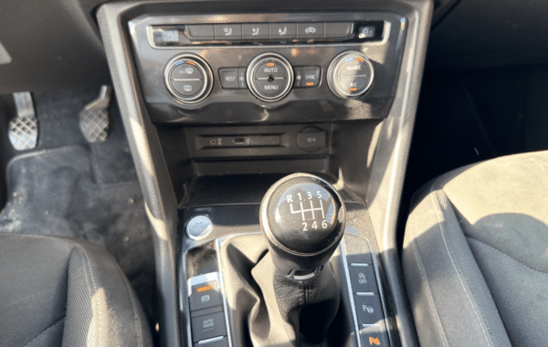 volkswagen-tiguan-2-0-tdi-150ch-bluemotion-technology-carat - 997594713