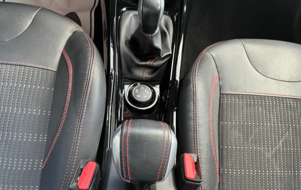 peugeot-2008-1-2-puretech-110ch-gt-line-s-s - 997664713