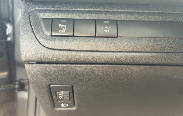 peugeot-2008-1-2-puretech-110ch-gt-line-s-s - 997664713