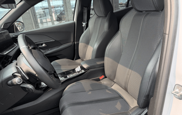 peugeot-2008-1-2-puretech-130ch-s-s-gt-eat8 - 997814713