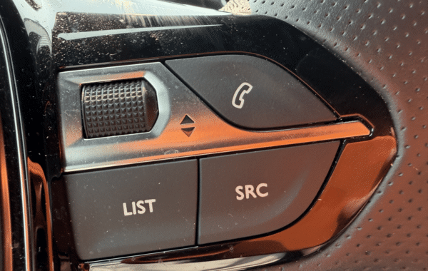 peugeot-2008-1-2-puretech-130ch-s-s-gt-eat8 - 997814713