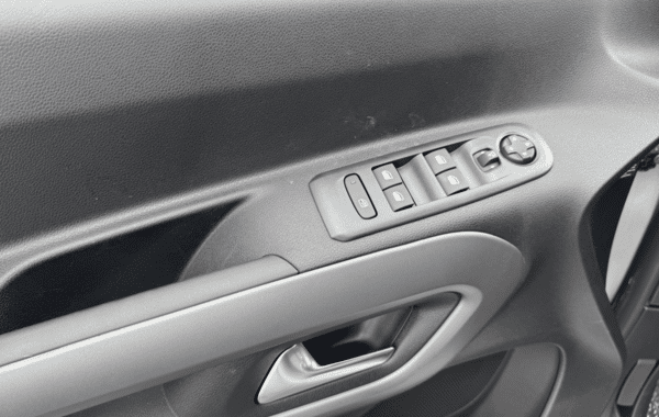 citroen-berlingo-m-1-5-bluehdi-130ch-max-bva8 - 997944713