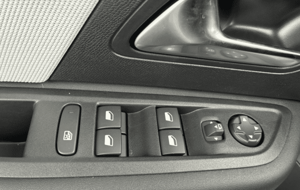citroen-c4-1-2-hybride-145ch-max-e-dcs6 - 998324713