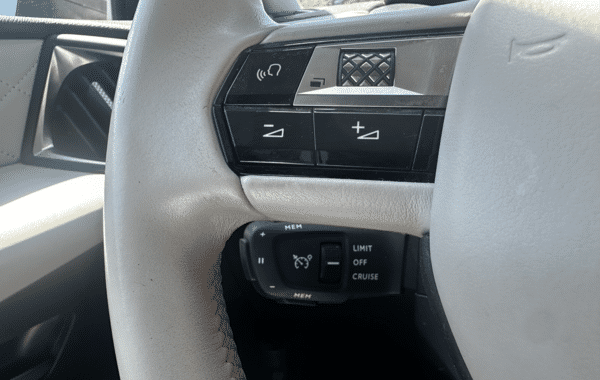 ds-ds-3-crossback-puretech-100ch-so-chic - 998574713
