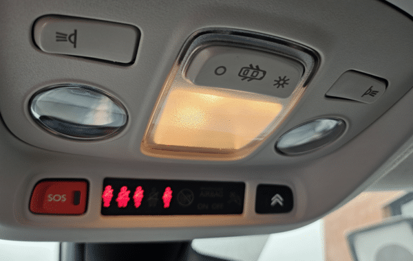 citroen-c3-aircross-bluehdi-120ch-s-s-shine-eat6-e6-d-temp - 999014713