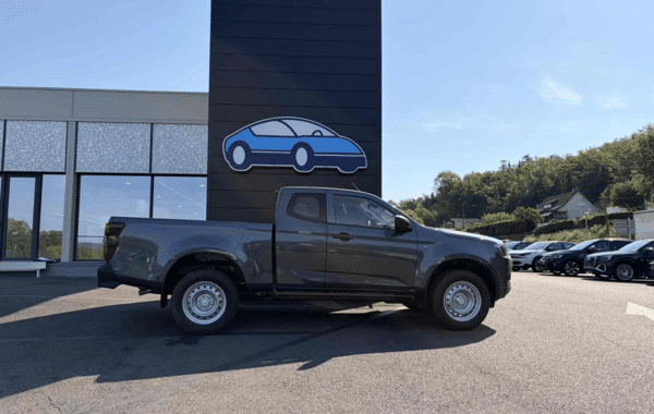 isuzu-d-max-2-2-ddi-164ch-b-strong-space-m-t - 999204713
