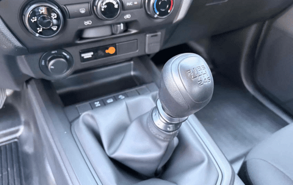 isuzu-d-max-2-2-ddi-164ch-b-strong-space-m-t - 999204713