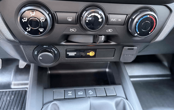 isuzu-d-max-2-2-ddi-164ch-b-strong-space-m-t - 999204713