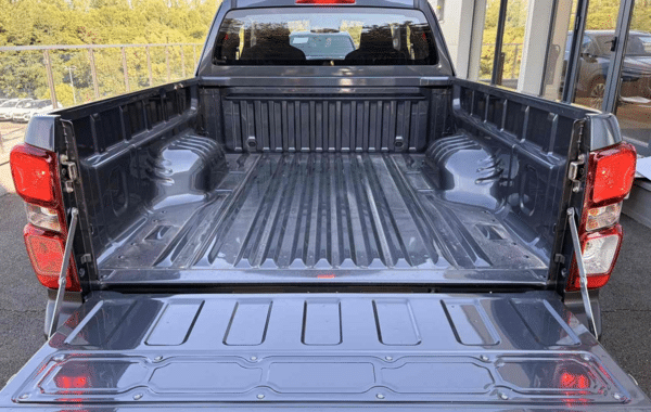 isuzu-d-max-2-2-ddi-164ch-b-strong-space-m-t - 999204713