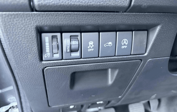 isuzu-d-max-2-2-ddi-164ch-b-strong-space-m-t - 999204713