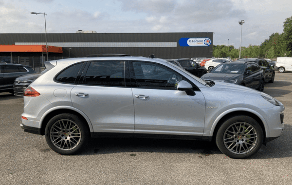 porsche-cayenne-958-3-0-416ch-s-e-hybrid-platinum-edition - 999374713