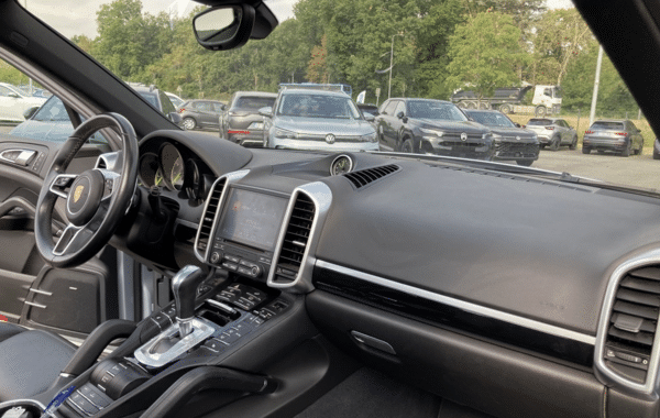 porsche-cayenne-958-3-0-416ch-s-e-hybrid-platinum-edition - 999374713
