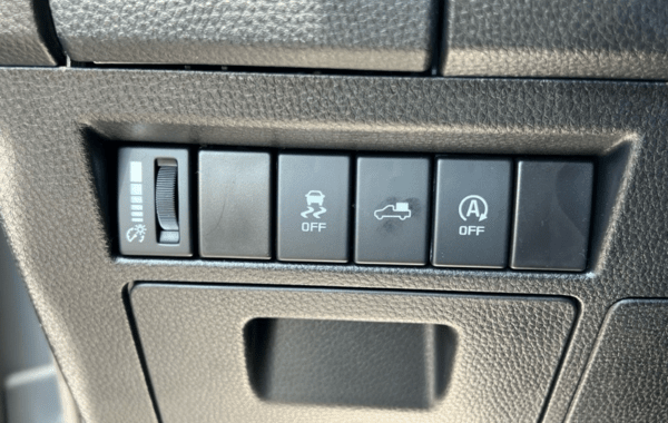 isuzu-d-max-2-2-ddi-164ch-b-strong-crew-a-t - 999474713