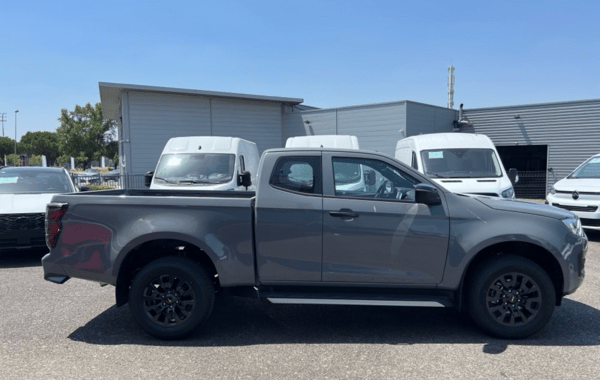 isuzu-d-max-2-2-ddi-164ch-b-strong-crew-a-t - 999474713