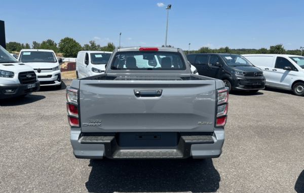 isuzu-d-max-2-2-ddi-164ch-b-strong-crew-a-t - 999474713