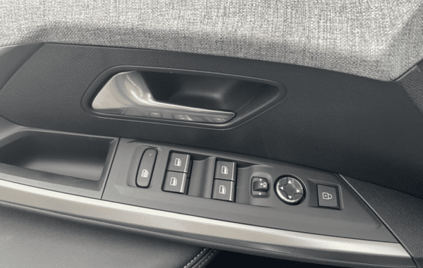 peugeot-5008-hybrid-145ch-gt-e-dcs6 - 999514713
