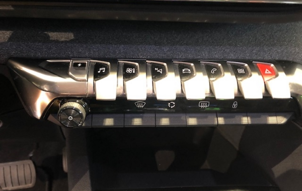 peugeot-3008-hybrid-225ch-allure-pack-e-eat8 - 37468575