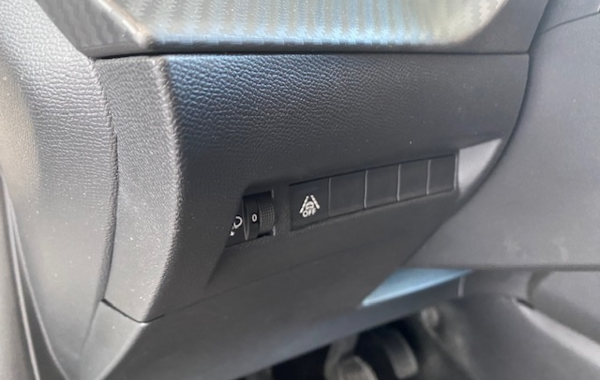 peugeot-208-1-2-puretech-75ch-s-s-like - 61848575