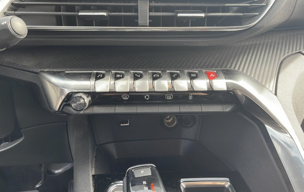 peugeot-3008-1-5-bluehdi-130ch-s-s-allure-pack - 61968575