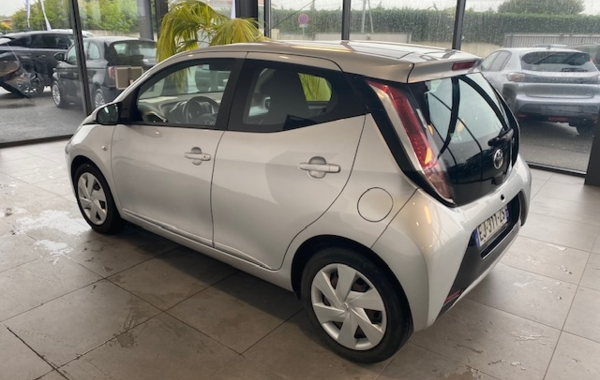 toyota-aygo-1-0-vvt-i-69ch-x-glam-5p - 62868575