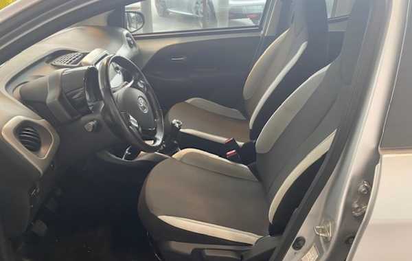 toyota-aygo-1-0-vvt-i-69ch-x-glam-5p - 62868575
