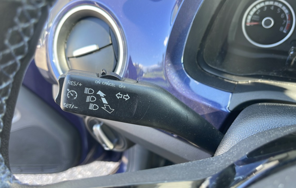 volkswagen-up-1-0-60ch-high-up-5p - 63168575
