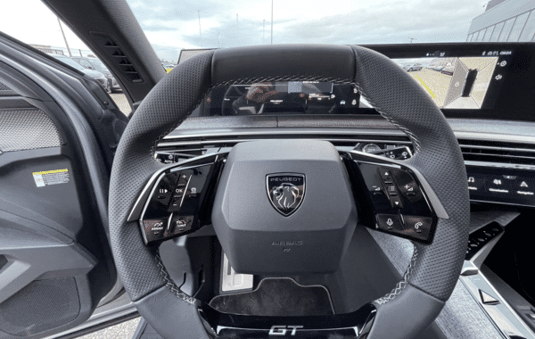 peugeot-5008-hybrid-145ch-gt-e-dcs6 - 63478575