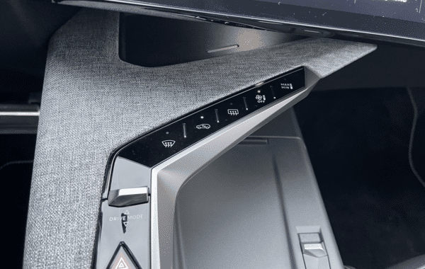 peugeot-5008-hybrid-145ch-gt-e-dcs6 - 63478575