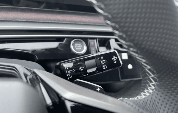 peugeot-5008-hybrid-145ch-gt-e-dcs6 - 63478575