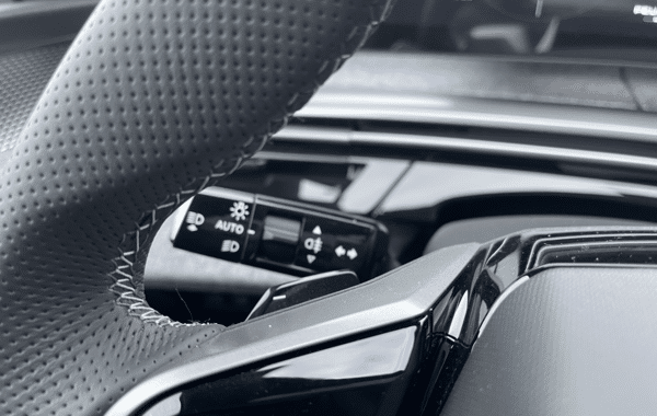 peugeot-5008-hybrid-145ch-gt-e-dcs6 - 63478575