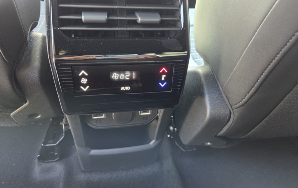 peugeot-5008-hybrid-145ch-allure-e-dcs6 - 64748575