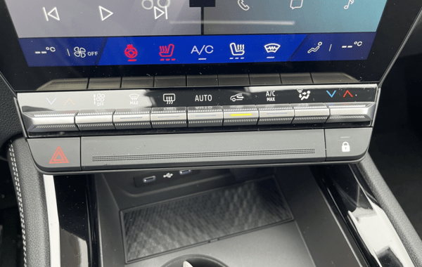 renault-austral-1-2-e-tech-full-hybrid-200ch-techno-26 - 66768575