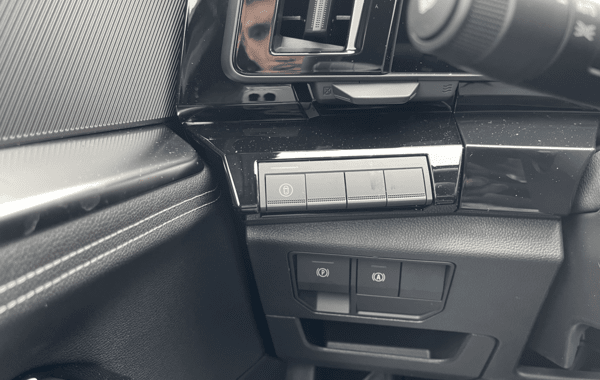 renault-austral-1-2-e-tech-full-hybrid-200ch-techno-26 - 66768575