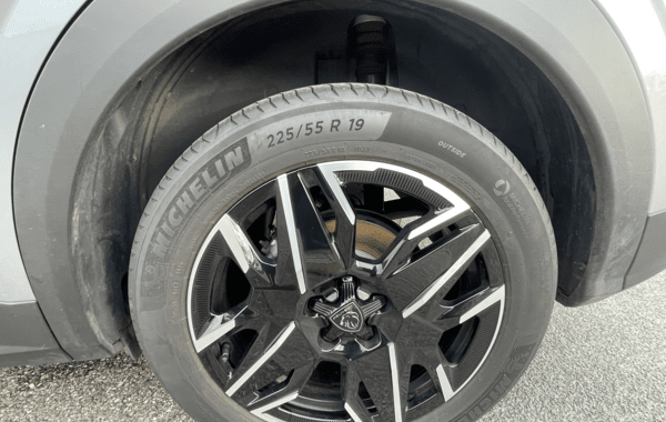 peugeot-3008-1-2-hybrid-145ch-allure-e-dcs6 - 68108575