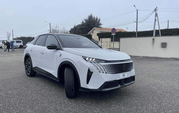 peugeot-3008-1-2-hybrid-145ch-allure-e-dcs6 - 68798575