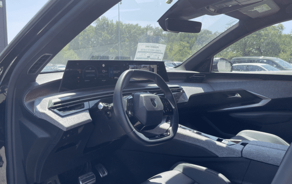 peugeot-5008-hybrid-145ch-gt-e-dcs6 - 69118575