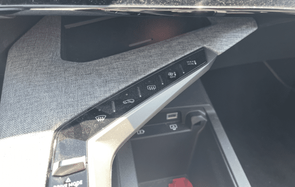 peugeot-5008-hybrid-145ch-gt-e-dcs6 - 69118575