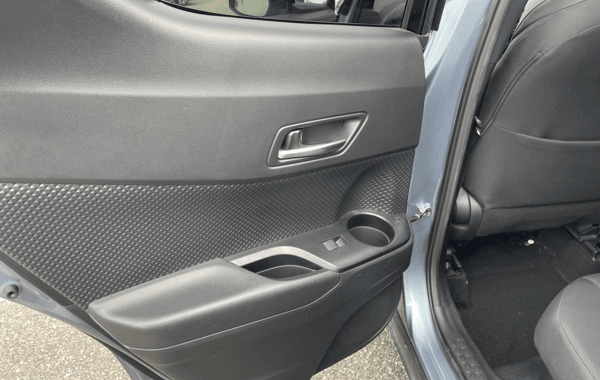 toyota-c-hr-1-8-hybride-122ch-design-e-cvt - 69938575